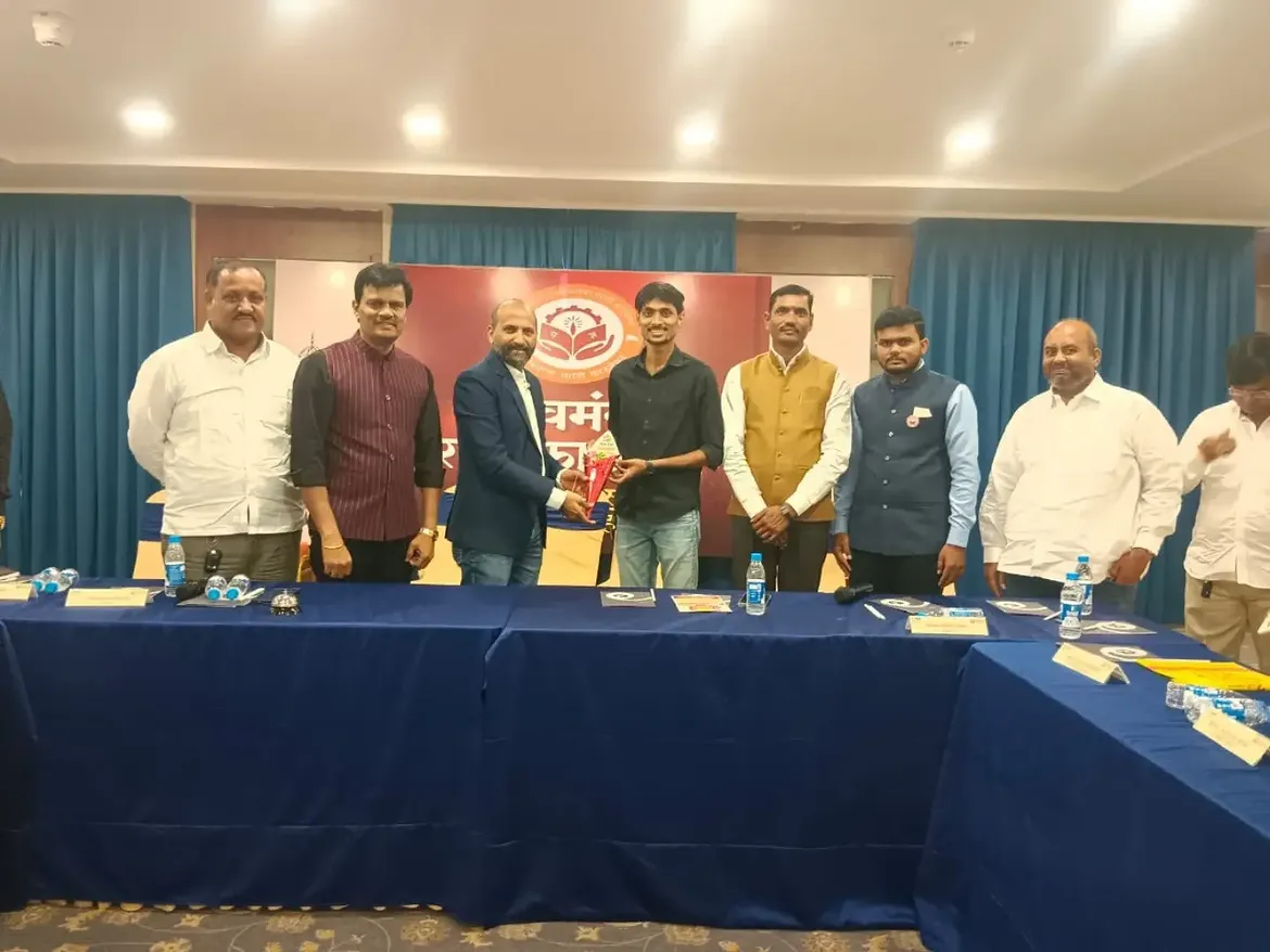 विश्वमंगल मराठी फाउंडेशन आयोजित विश्वमंगल बिझनेस फोरम – पंढरपूरची साप्ताहिक बैठक उत्साहपूर्ण वातावरणात यशस्वीरित्या पार पडली.