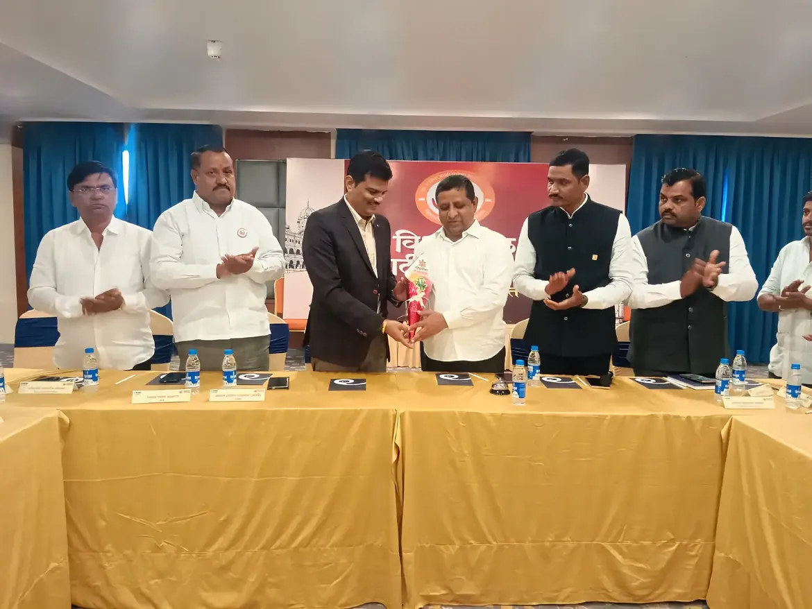 विश्वमंगल मराठी फाउंडेशन आयोजित विश्वमंगल बिझनेस फोरम, पंढरपूरची ११ वी साप्ताहिक बैठक उत्साही वातावरणात संपन्न झाली.